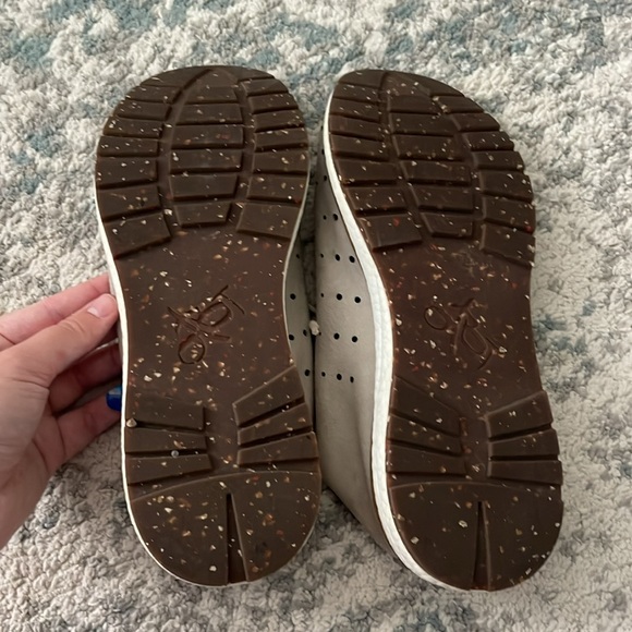 OTBT Alstead Tennis Shoes size 10 - Picture 9 of 11